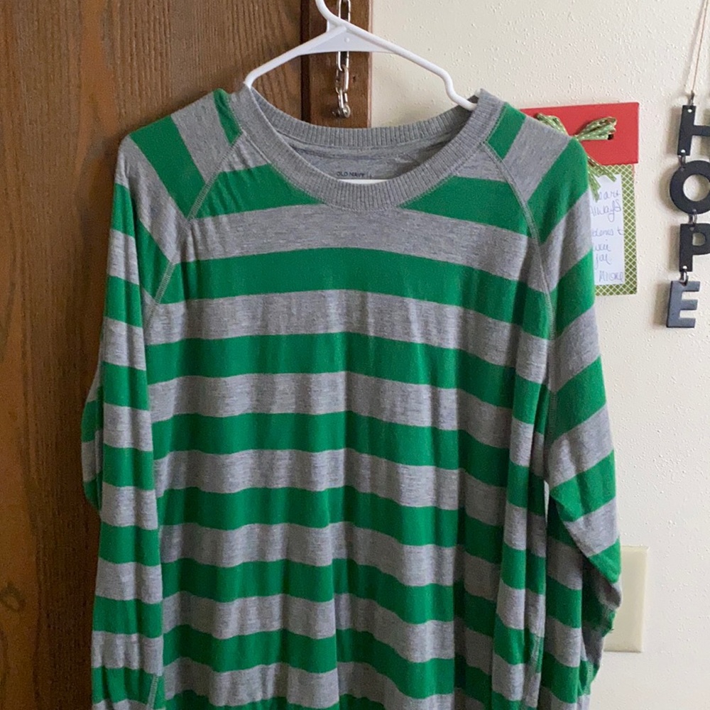 Comfy long sleeve great to wear on fall day